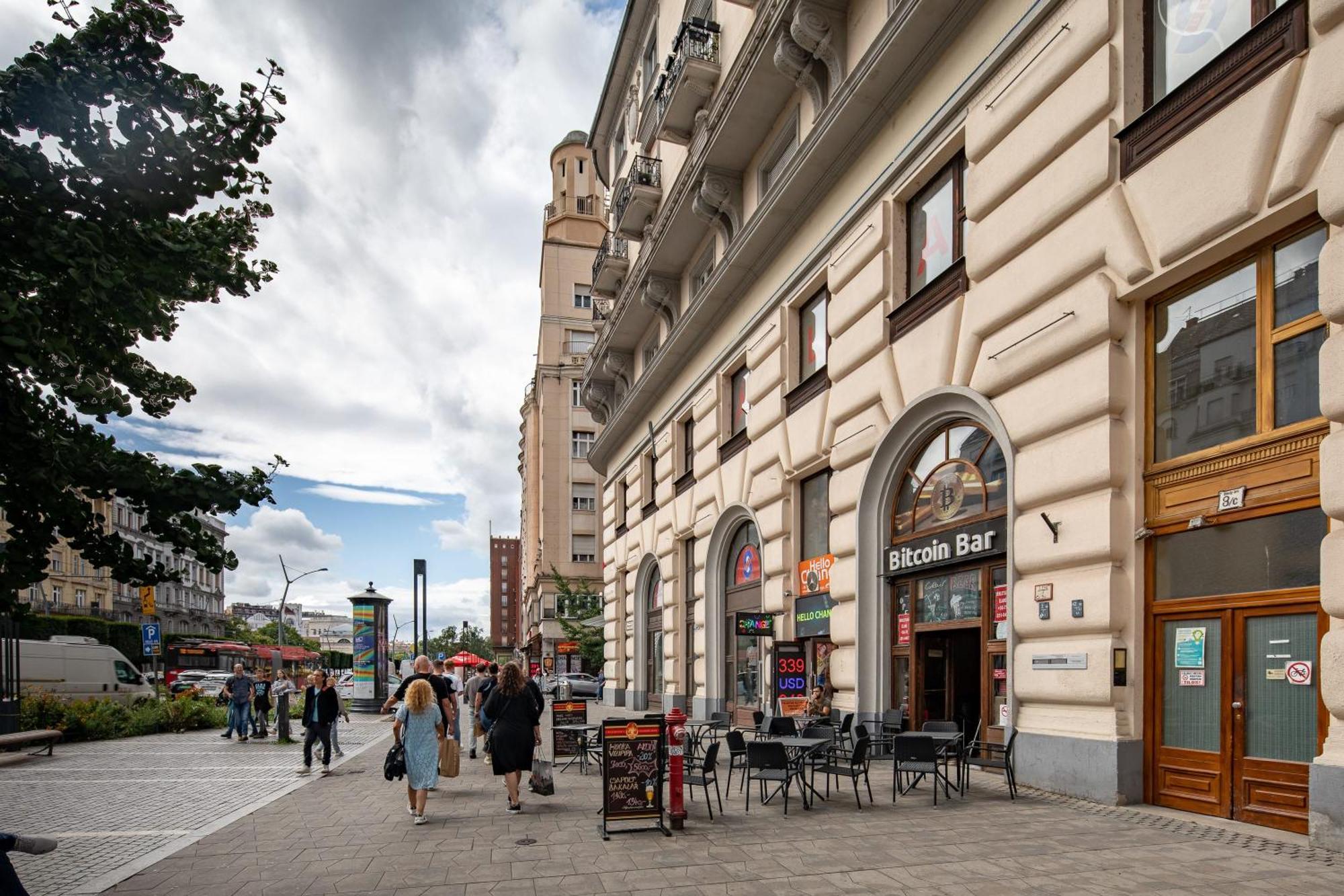 Ultra Central Luxury Budapeste Exterior foto