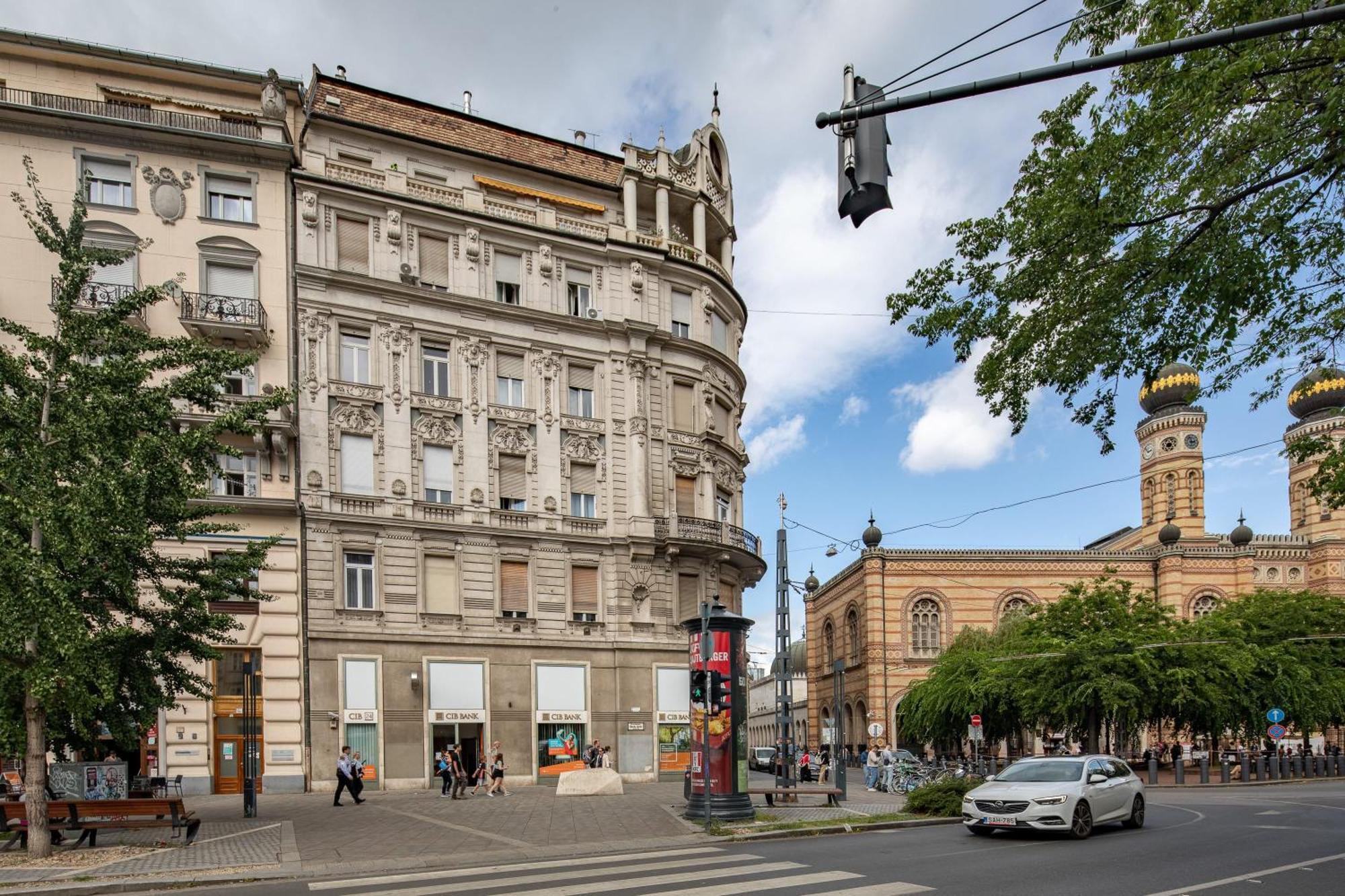 Ultra Central Luxury Budapeste Exterior foto