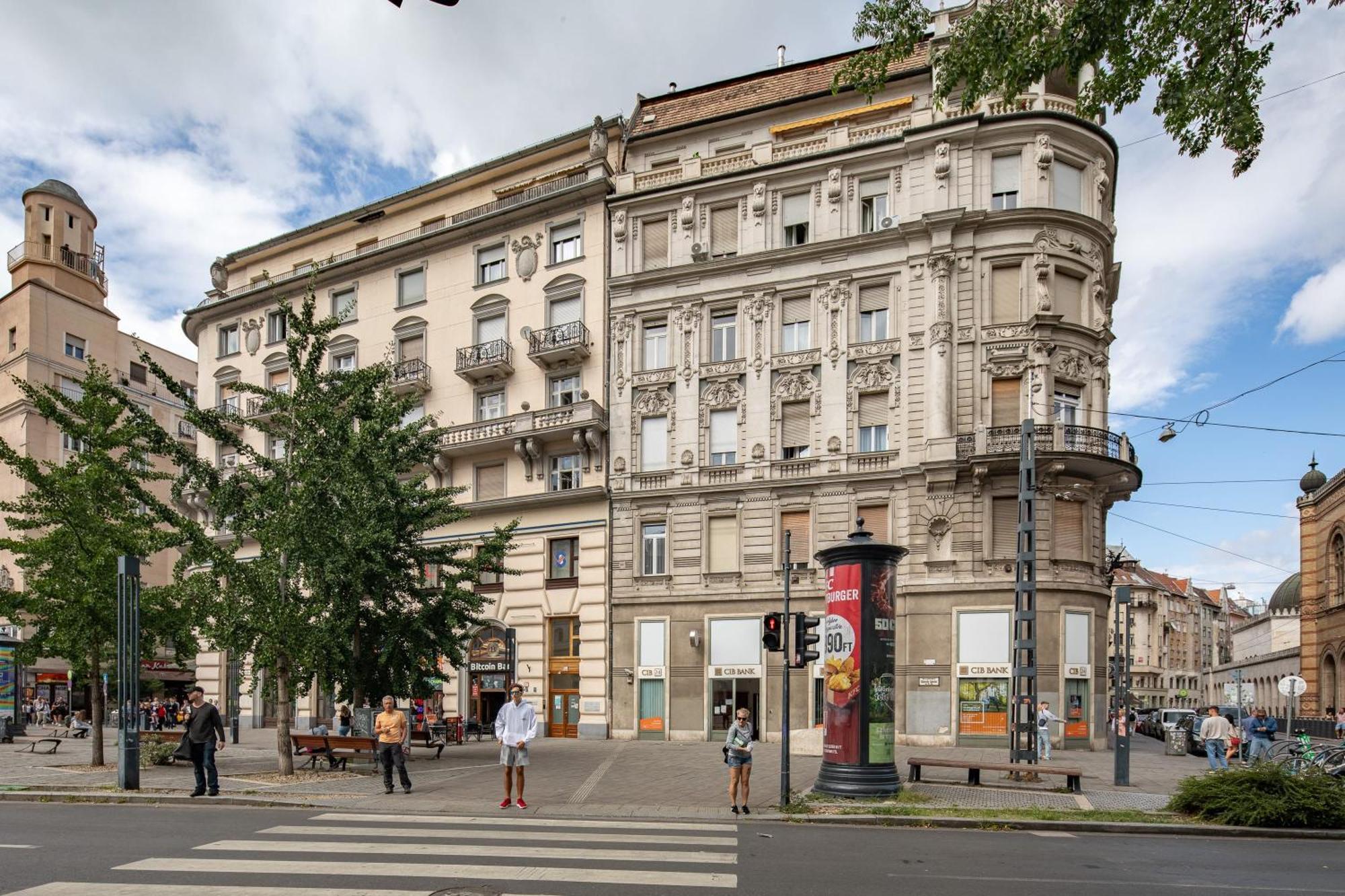 Ultra Central Luxury Budapeste Exterior foto